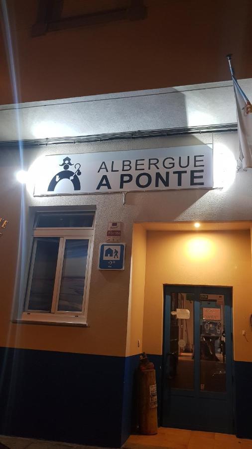 Albergue A Ponte Рибадео Екстериор снимка